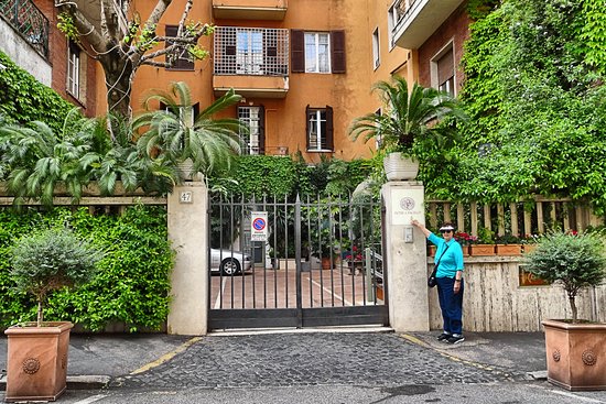Hotel Lancelot family-run hotel Celio Rome near the Colosseum
